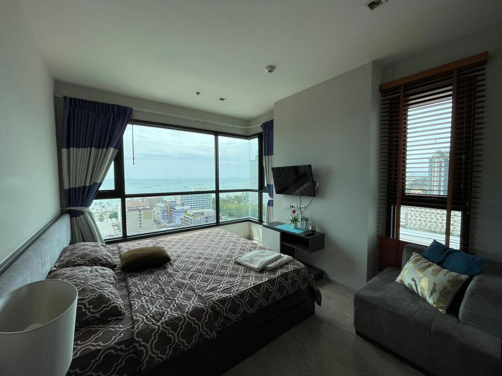 The Base Deluxe Apartment Pattaya Exterior foto