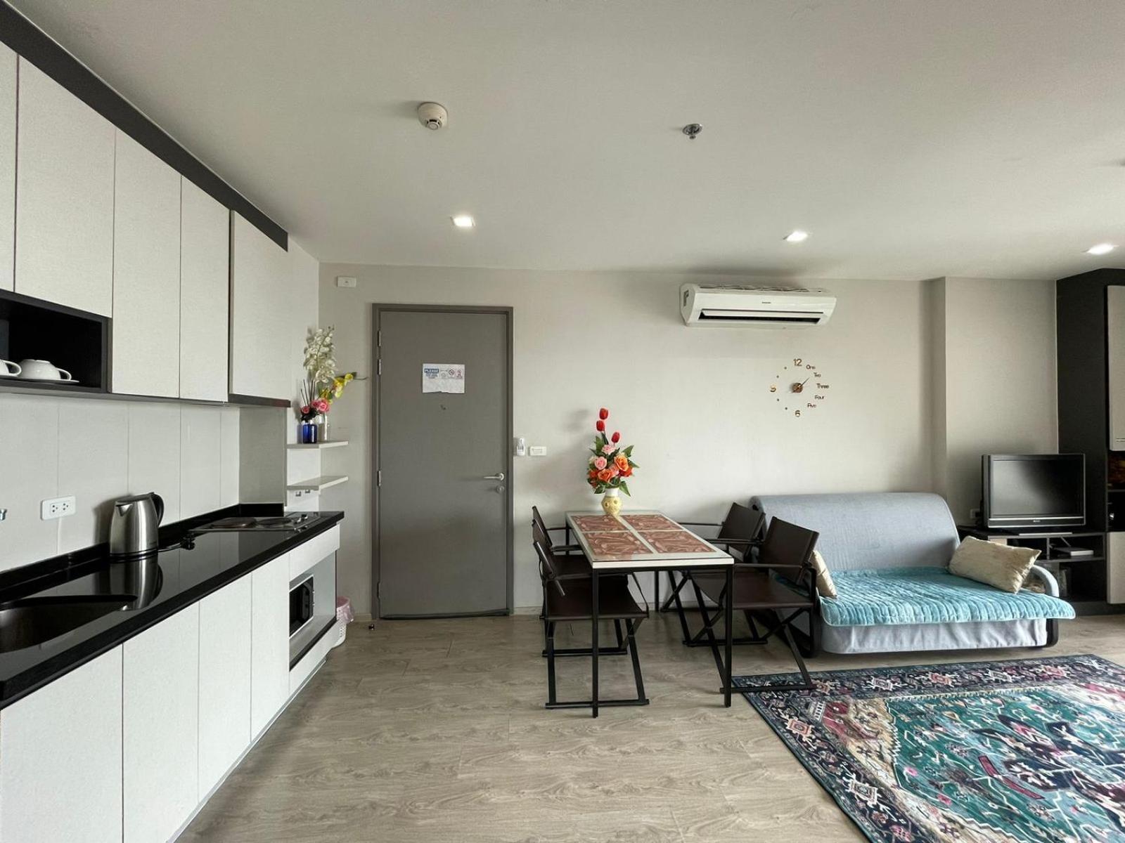 The Base Deluxe Apartment Pattaya Exterior foto