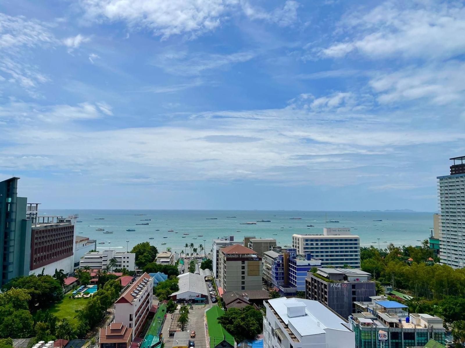 The Base Deluxe Apartment Pattaya Exterior foto