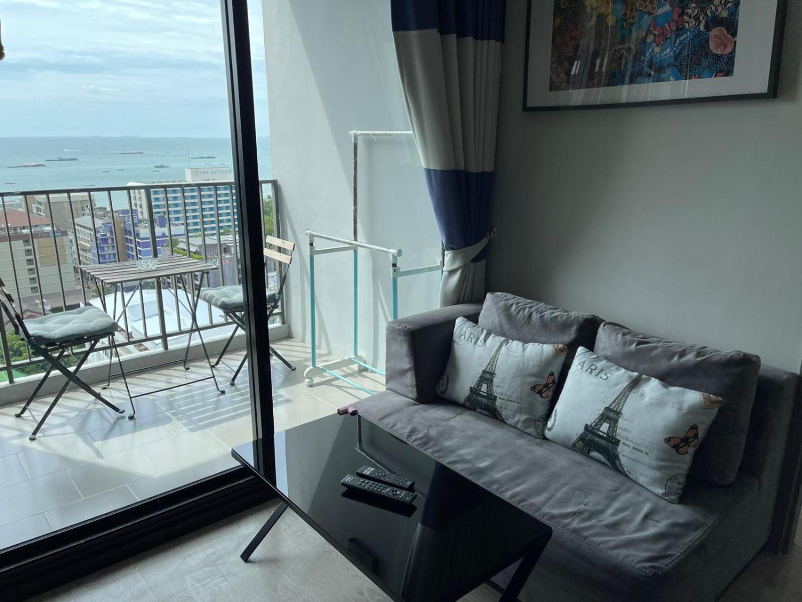 The Base Deluxe Apartment Pattaya Exterior foto