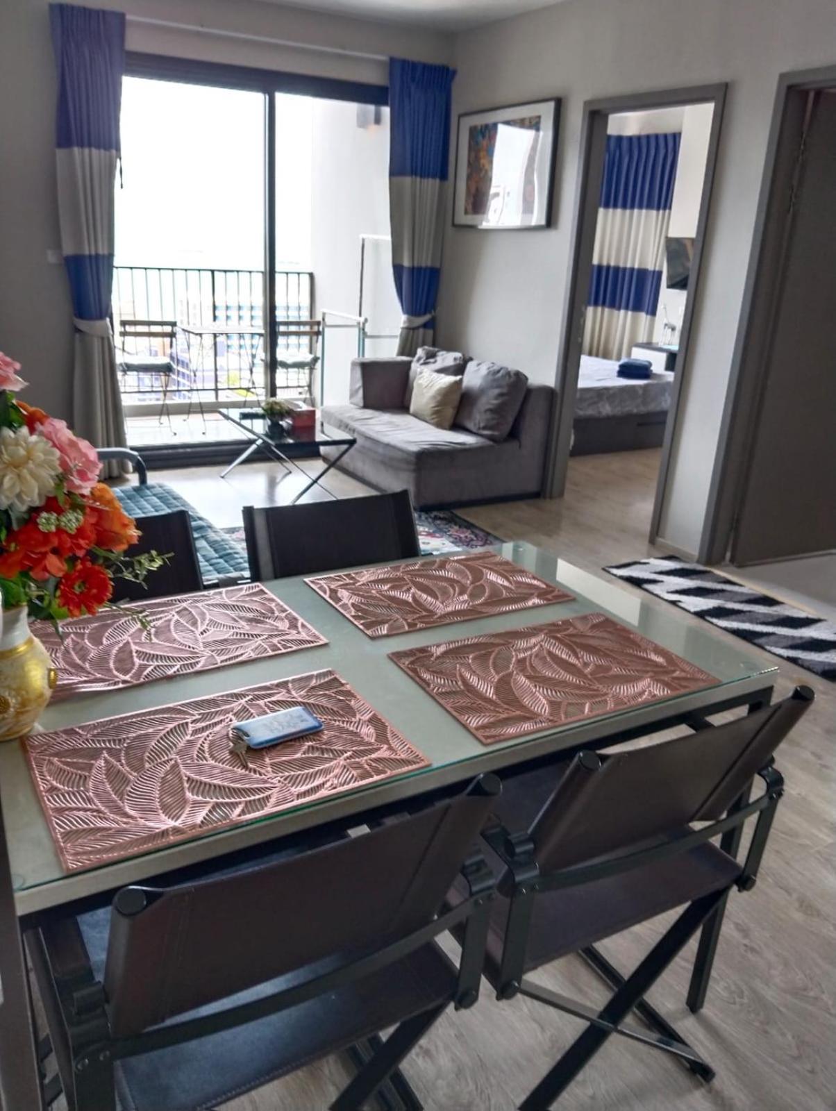 The Base Deluxe Apartment Pattaya Exterior foto