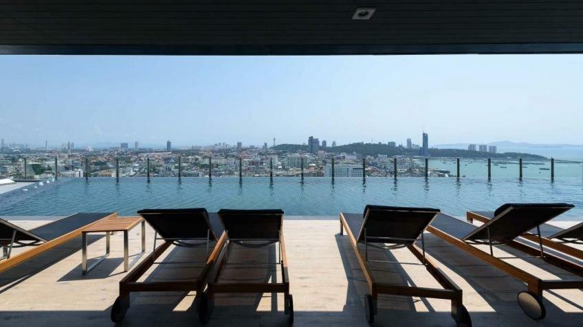 The Base Deluxe Apartment Pattaya Exterior foto