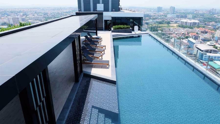The Base Deluxe Apartment Pattaya Exterior foto